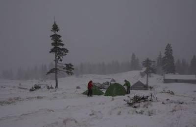 Владимир Хитриков провёл серию тестов новых палаток Red Point коллекции 2014