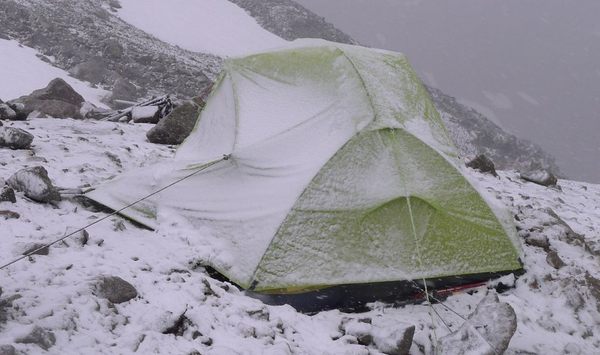 у палатки нет снежной юбки