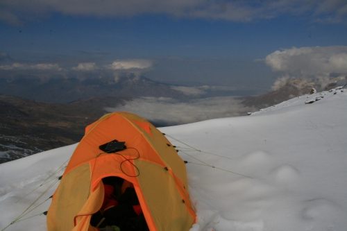 палатка Red Point Illusion2 выдержала снегопады и ветра 