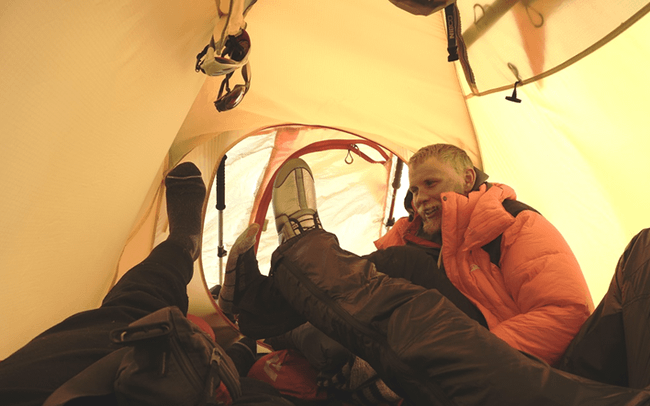 защита от ветра и снега в украинских палатках Red Point