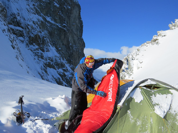 Готовимся к зимнему походу с Red Point: как не замерзнуть в палатке?